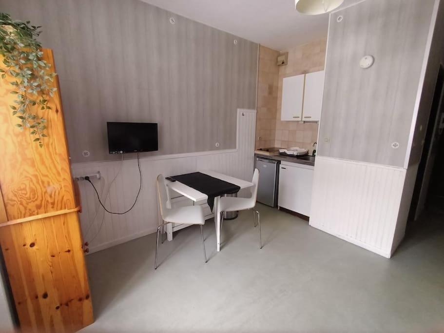 Studio Idealement Situe A Ax Les Thermes Ax-les-Thermes Exteriör bild